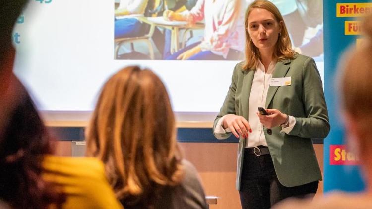 Ria Schröder beim Stammtisch der FDP Mühlenbecker Land 